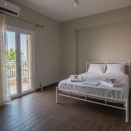 Lovely 3-bedroom Unit With Alluring Views Apartman